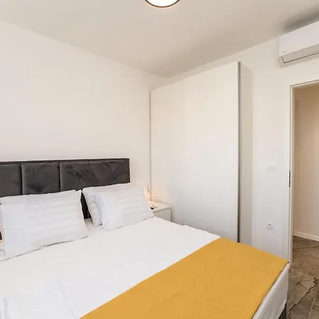 Deluxe Cigit Apartament