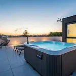 Apartment Deluxe Cigit Turanj